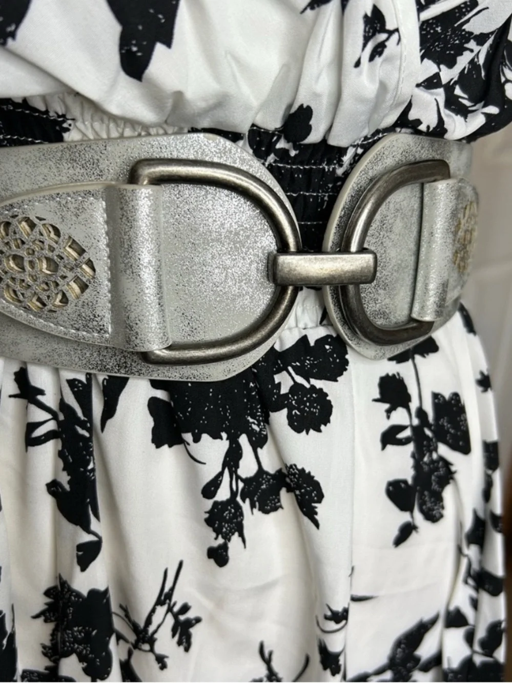 METALLIC Silver Wide Latch Elastic Waist Belt